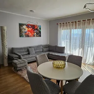 Apartment Sky Dwelling, Tirana